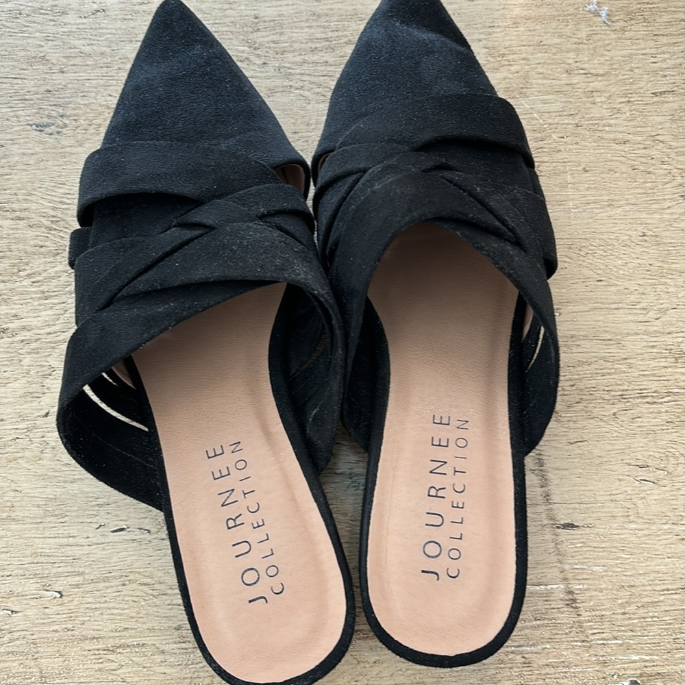 Journee Collection Kalida Mule - Picture 2 of 11